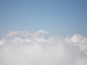富士山が顔を出していた